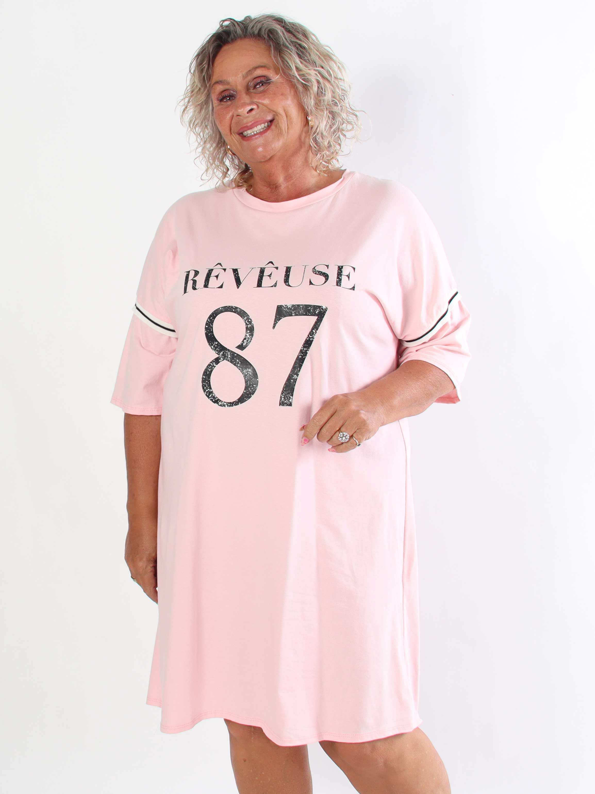 Lana - Plus size t-shirtklänning i mjuk bomull med snyggt